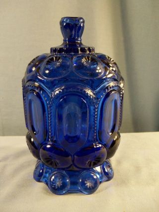 L.  E.  Smith Cobalt Blue Glass Moon & Stars Covered Candy Jar Box 7 1/2 " Tall