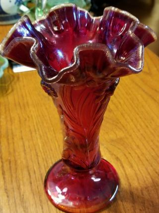 Fenton Daffodil Ruby Red Art Glass Raised Flower Ruffled 7 1/2 " Crested Vase