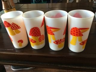 Awesome Psychedelic Retro Vintage Continental Can Co Mushroom Glass Tumblers