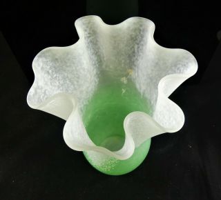 Fluted Tulip Vase Art Glass Frosted Green and white speckle 2