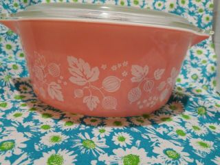 (1) Vintage Pyrex Pink Gooseberry Round Casserole Dish & Lid 475,  2.  5 Qt.  Quart