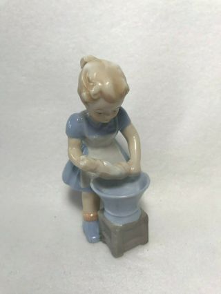 Vintage Blue Danube Porcelain Girl Washing Her Cloths Figurine