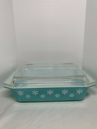 Vintage Pyrex Turquoise Snowflake 575 - B Casserole With Lid 2 Quarts