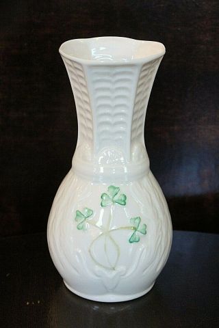 Belleek Leitrim Small Bud Vase Shamrock Ireland