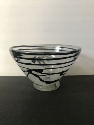 Vintage Gorgeous Designs Hand Crafted Blown Art Glass Black White Swirl 3