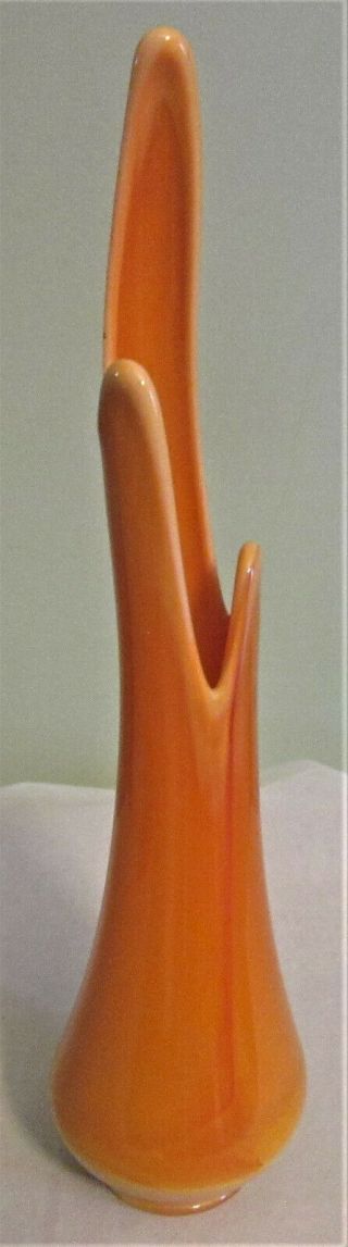 Lovely Vintage L.  E.  Smith " Bittersweet " Orange Slag Glass Swung Vase,