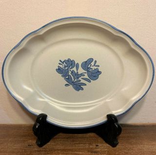 Pfaltzgraff Yorktowne 601 Usa Scalloped Oval Relish Dish 8 " Plate Blue Floral