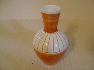 HAND CRAFTED STUDIO POTTERY VASE FROM NORWAY ORANGE AND WHITE DESIGN SIGNED 3