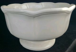 Vintage Winter White Porcelain Pedestal Centerpiece Bowl Planter 8.  5 X 5.  25 "