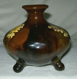 Pretty Peters And Reed 3 Footed Decorated Art Pottery Vase - 4 1/4 Inches