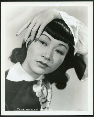 Anna May Wong Vintage 1930s Columbia Pictures Portrait Photo