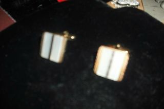 Elvis Presley Owned Costume Gold Cufflinks Mother of Pearl from Hairdresser Gill 3