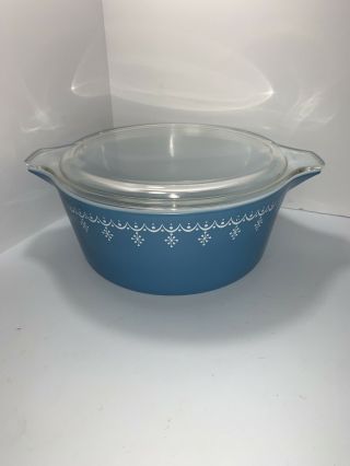 Vintage Pyrex Snowflake Blue Garland 2 1/2 Quart Casserole Dish 475 With Lid