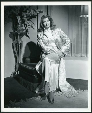 Rita Hayworth In Stunning Stylish Portrait 1940s Photo By Cronenweth