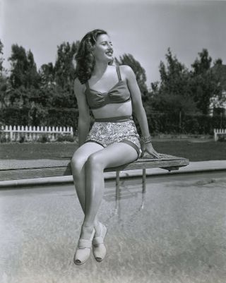 Poolside Pin - Up Girl Barbara Stanwyck 1946 Bathing Beauty Photograph