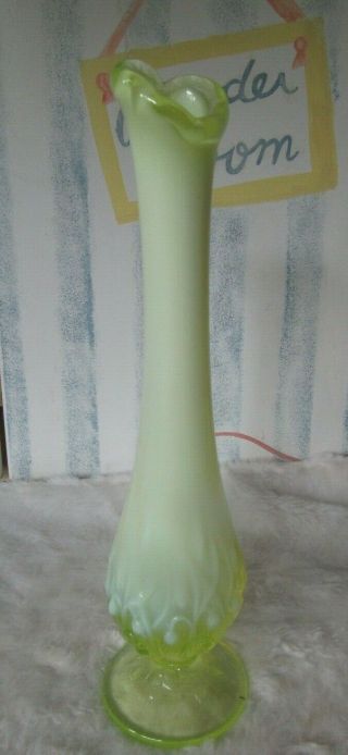 Fenton Topaz Yellow Vaseline Opalescent Glass Lily Of The Valley Bud Vase 10.  "