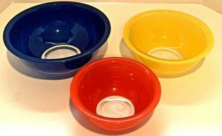 Set Of 3 Vintage Pyrex Nesting Glass Mixing Bowls Primary Colors Clear Bottoms