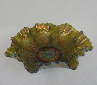 FENTON CARNIVAL GLASS BOWL PEACOCK AND GRAPE - STUNNING COLOURS 3