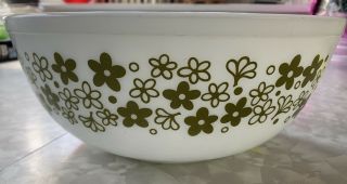 Vintage Pyrex Spring Blossom Crazy Daisy 4 Quart Mixing Bowl 404 10” W 4 1/2” H