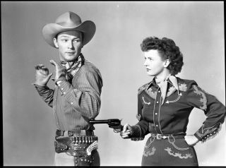 Dale Evans Holding Gun On Roy Rogers Rare Photo 8x10 B/w Negative