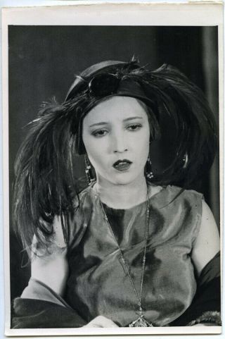 Bessie Love Silent Era Film Legend Breathtaking 1920 