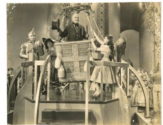 The Wizard Of Oz,  Judy Garland,  Tin Man,  Lion,  Scarecrow & Frank Morgan,  F15906