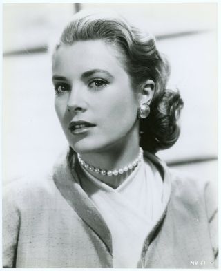Hitchcock Blonde Grace Kelly 1954 Rear Window Production Photograph