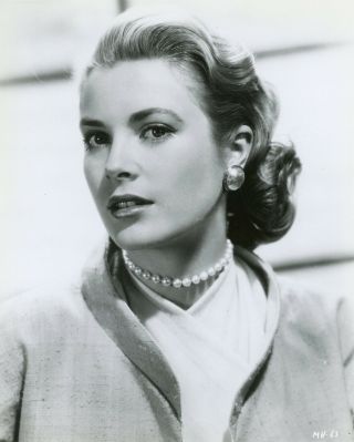 Hitchcock Blonde Grace Kelly 1954 Rear Window Production Photograph 2