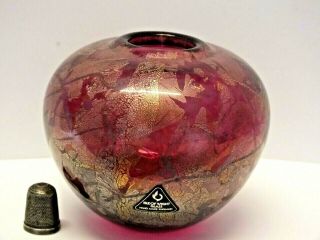 Attractive Isle Of Wight Glass Cranberry Azurene Globe Vase With Label - C1980