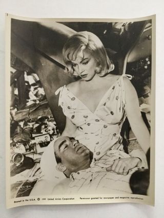 Movie B&w 8x10 Photo Of Marilyn Monroe,  Montgomery Clift In The Misfits