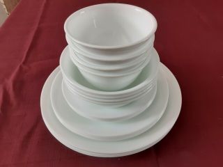 Frost White Corelle 20 Piece Set Of Dinnerware For 4.