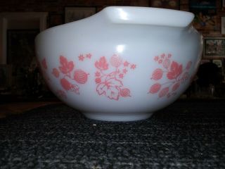 Vintage Pyrex 443 Pink Gooseberry 2 1/2 QT Cinderella Mixing Bowl 2