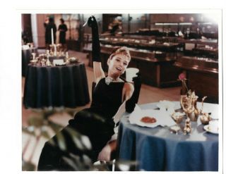 Audrey Hepburn Stunning Vintage 1961 Breakfast At Tiffany 