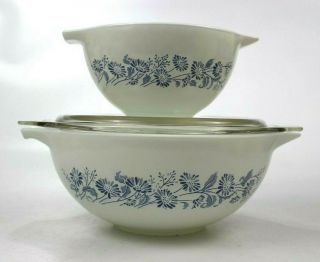 Vtg Pyrex Blue & White Colonial Mist Daisy Cinderella Set Of 2 Mixing Bowls/lid