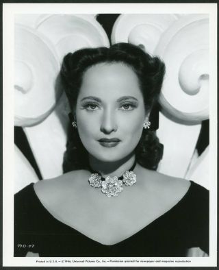 Merle Oberon Vintage 1946 Universal Pictures Glamour Portrait Photo
