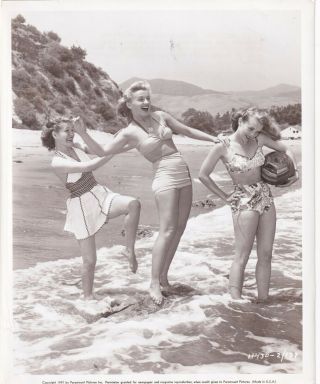 Ziegfeld Girl Sexy Legs Swimsuit Cheesecake Variety Girl 1947 English Photo 33