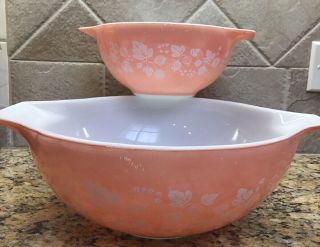 Vintage Pink Pyrex Glass Gooseberry Cinderella Mixing Bowls 444 & 442