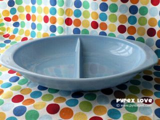 Vintage Delphite Blue Pyrex Oval Divided Serving Dish Casserole 1.  1/2 Qt A1063