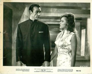 1965 Dr.  No Sean Connery As James Bond Movie Still R65/163 Ursula Andress