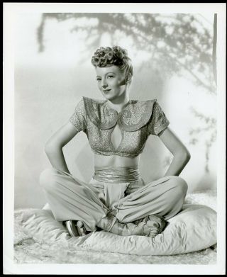 Evelyn Keyes In Costume W Bare Midriff Vintage 1940s Portrait Photo