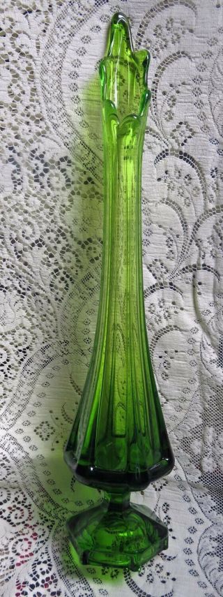 Vintage Mid century modern Viking Art Glass Green Pulled Stretch Swung Vase 19.  5 2