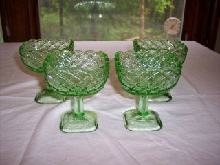 Set Of 4 L.  E.  Smith Trellis Lime Green Square Footed Sherbet Cups