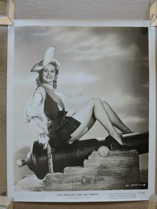Virginia Mayo Leggy Pinup Portrait Photo 1948 Princess And The Pirate