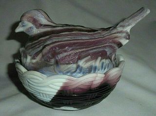 Vintage Westmoreland Robin On Nest Slag Glass Purple