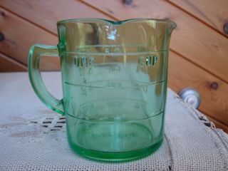 Vintage Hazel - Atlas KELLOGG ' S Green Depression Glass 1 Cup Measuring Cup 3 Spout 3