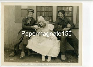 1927 Candid On Set Film Photo Louise Fazenda Marion Davies The Red Mill