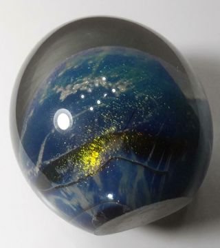 Vintage 1990 Robert Eickholt Studio Glass Egg Shaped Paperweight