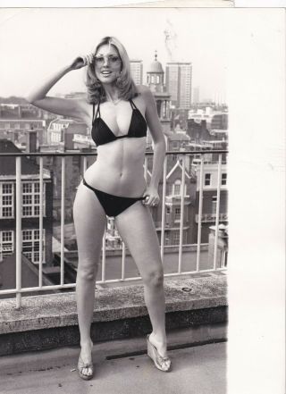 1976 Photo Pin - Up Gillian Duxbury Swimsuit Cheesecake Portrait Keystone R3
