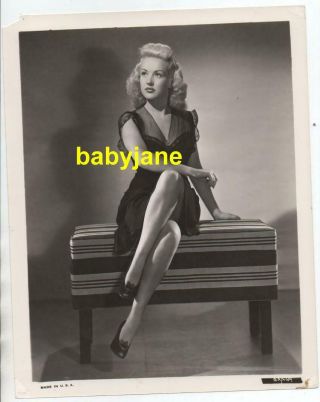 Betty Grable 8x10 Photo Leggy Pinup 1941 I Wake Up Screaming