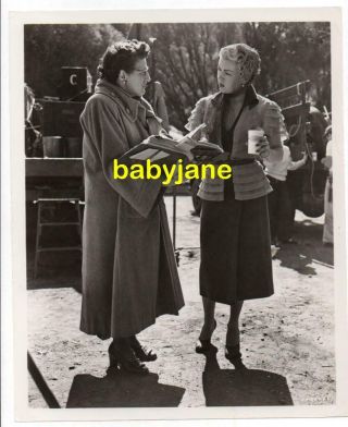 Lana Turner Vintage 8x10 Photo 1950 On Set A Life Of Her Own W/ Script Girl Mgm